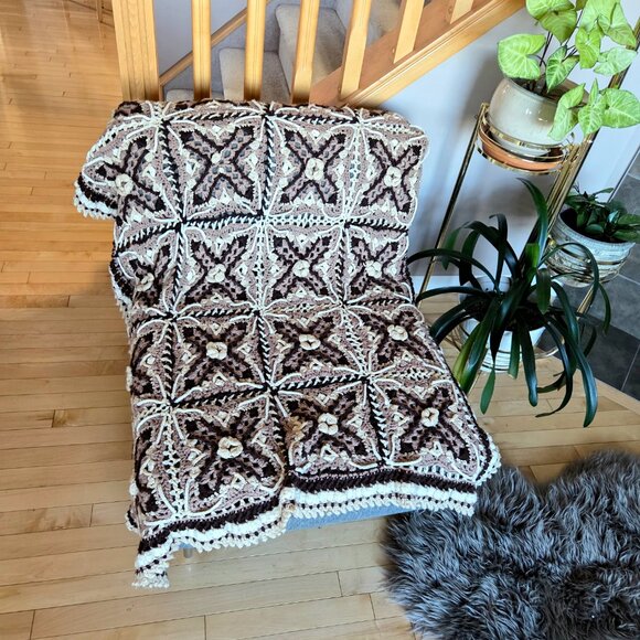 Hand made Granny squares boho crochet throw blanket Afghan brown beige colors. - Picture 3 of 5